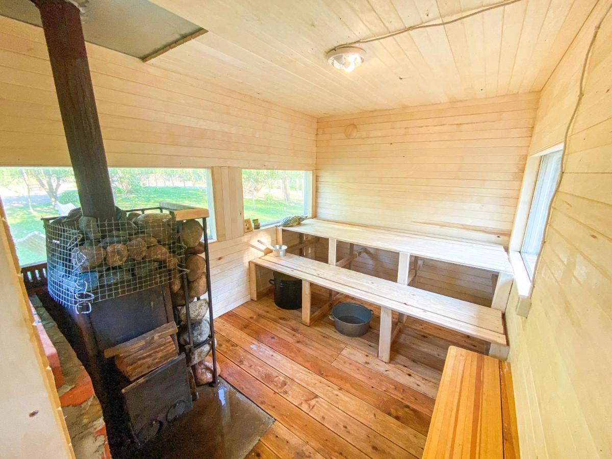 Private Farm Jakuzzi Sauna In The Forest Talsi Eksteriør bilde